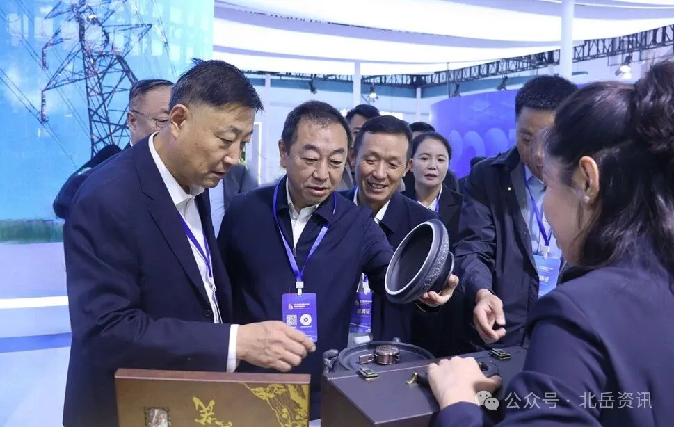 浑源恒山黄芪文旅康养专业镇在第三届山西特色专业镇投资贸易博览会上精彩亮相