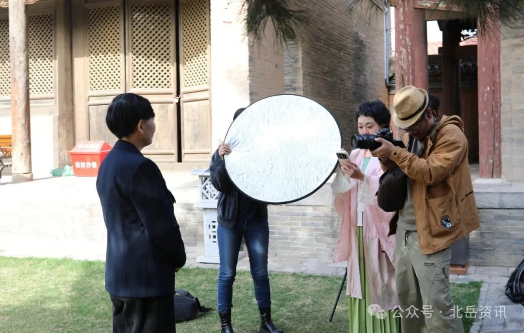 中央广播电视总台CGTN栏目组来浑拍摄